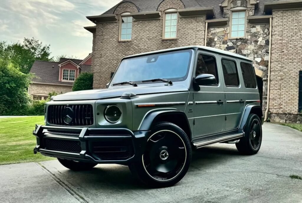 2023_Mercedes G63-MatteBlack/Red | Worldwide Exotic Car rentals